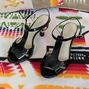 Naturalizer M5 comfort black heel sandals